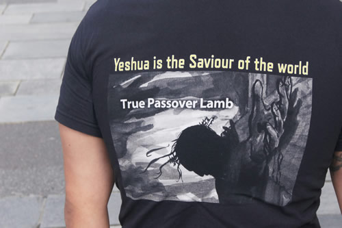 T shirt showing Jesus leads us to the kingdom of God 